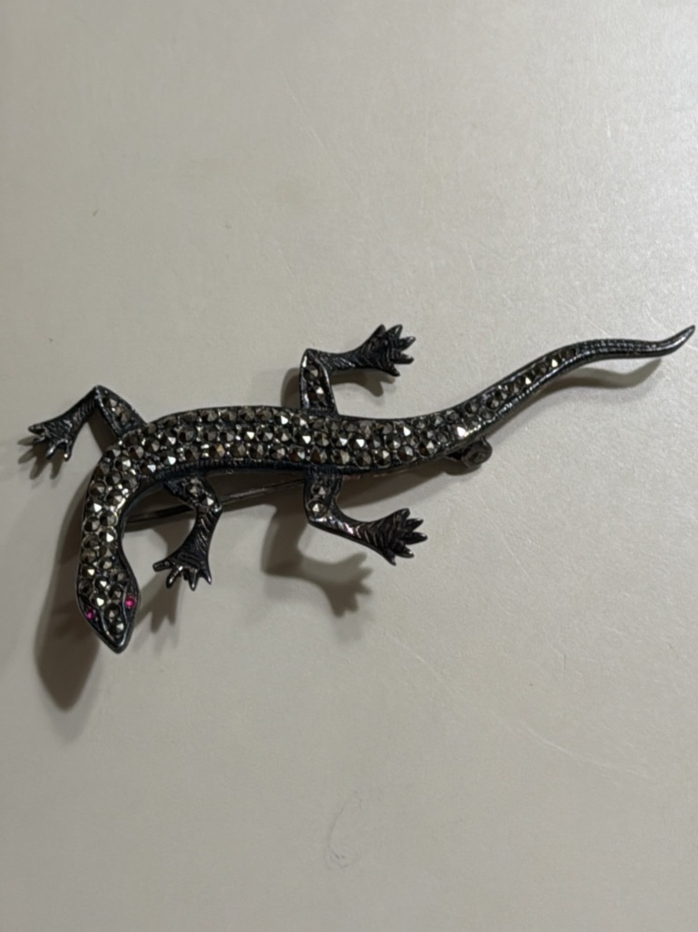 Vintage Sterling Silver & Marcasite Ladies Gecko Brooch with Ruby Eyes